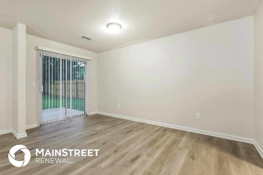 Building Photo - 700 Parkway Rd