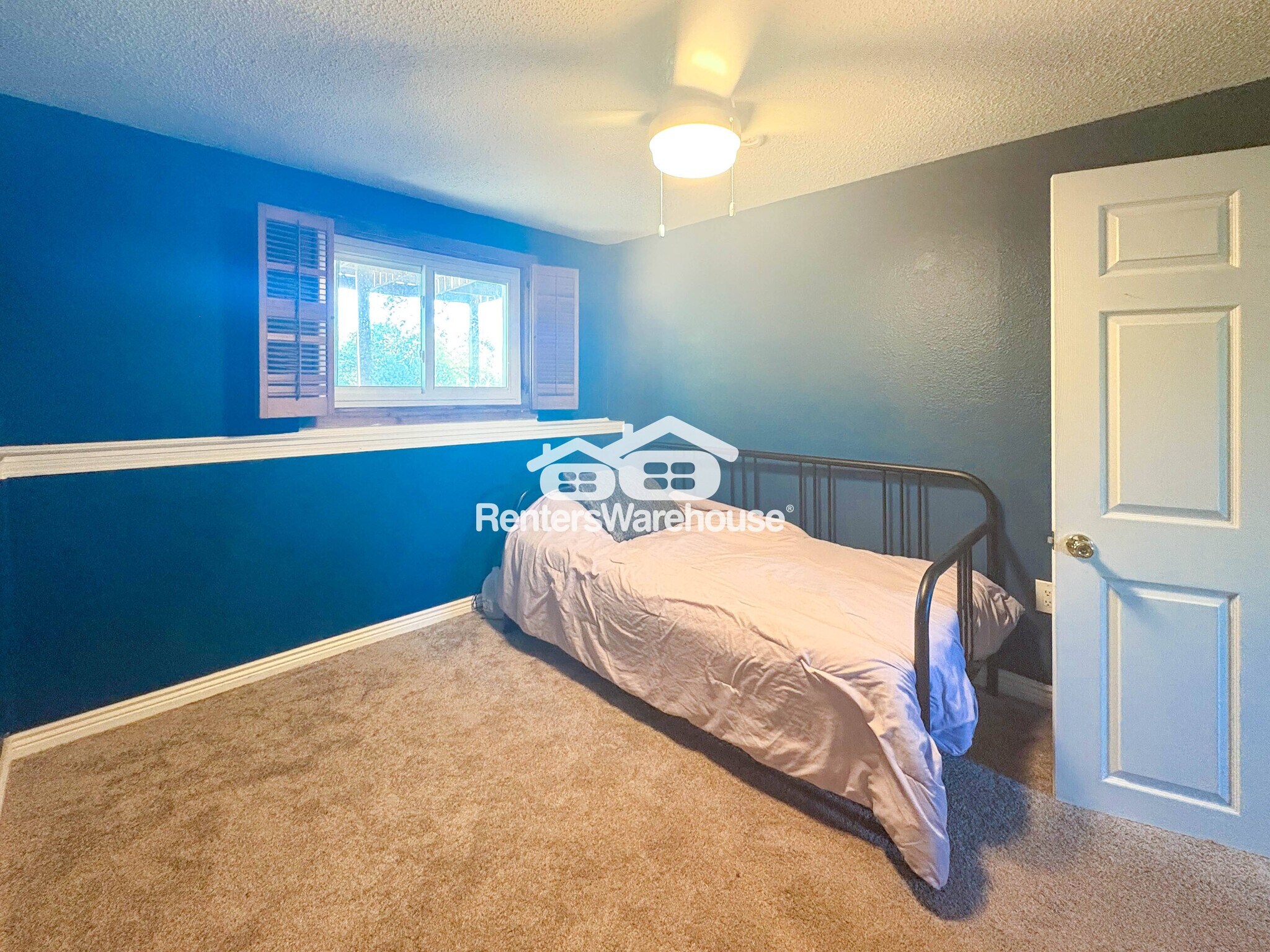 Building Photo - 10935 Birch Dr