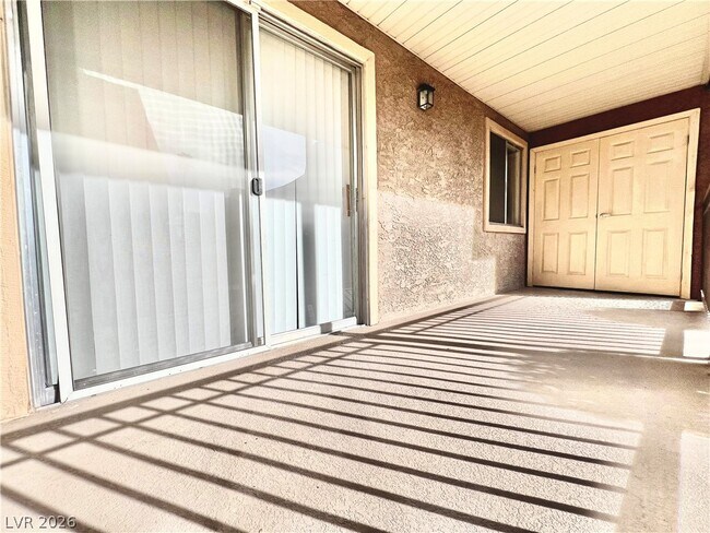 Building Photo - 4380 Sandy River Dr