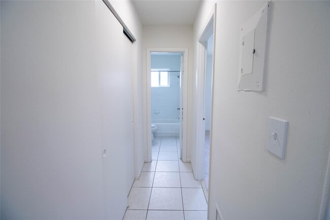 Building Photo - 1727 Liberty St