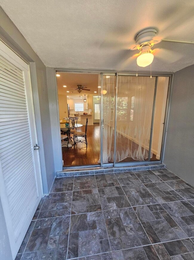 Building Photo - 2790 Ashley Dr E