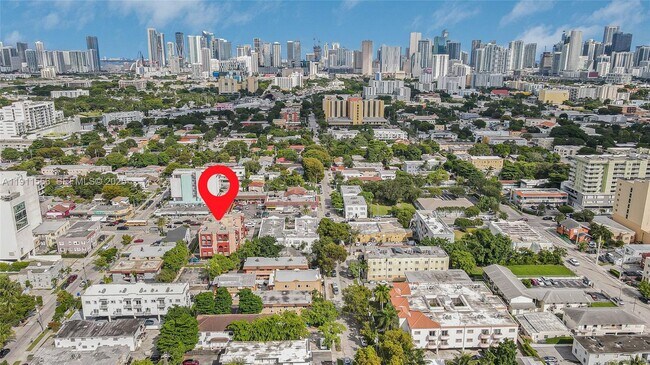 Building Photo - 420 NW 12th Ave