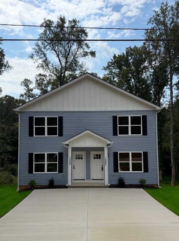 Building Photo - 120 Brookmeade Dr