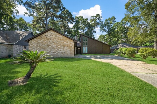 Building Photo - 16111 Fan Tail Dr
