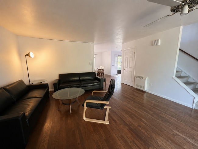 Building Photo - 103 Terrace View Dr