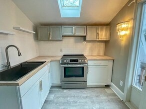 Building Photo - 4125 Farrington Rd