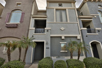 Building Photo - Tri Level, 2bd, 2.5ba condo