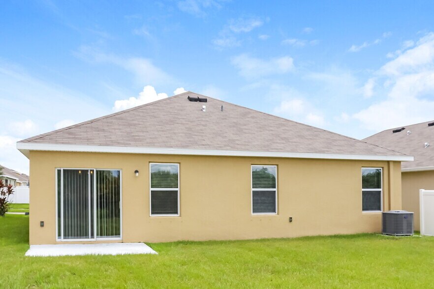 Building Photo - 10005 Geese Trail Cir