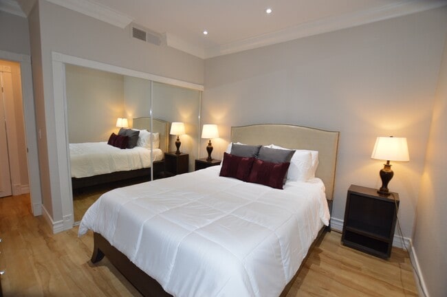 Building Photo - MERIDIAN FURNISHED 2 BDR /2 BATH Luxury Co...
