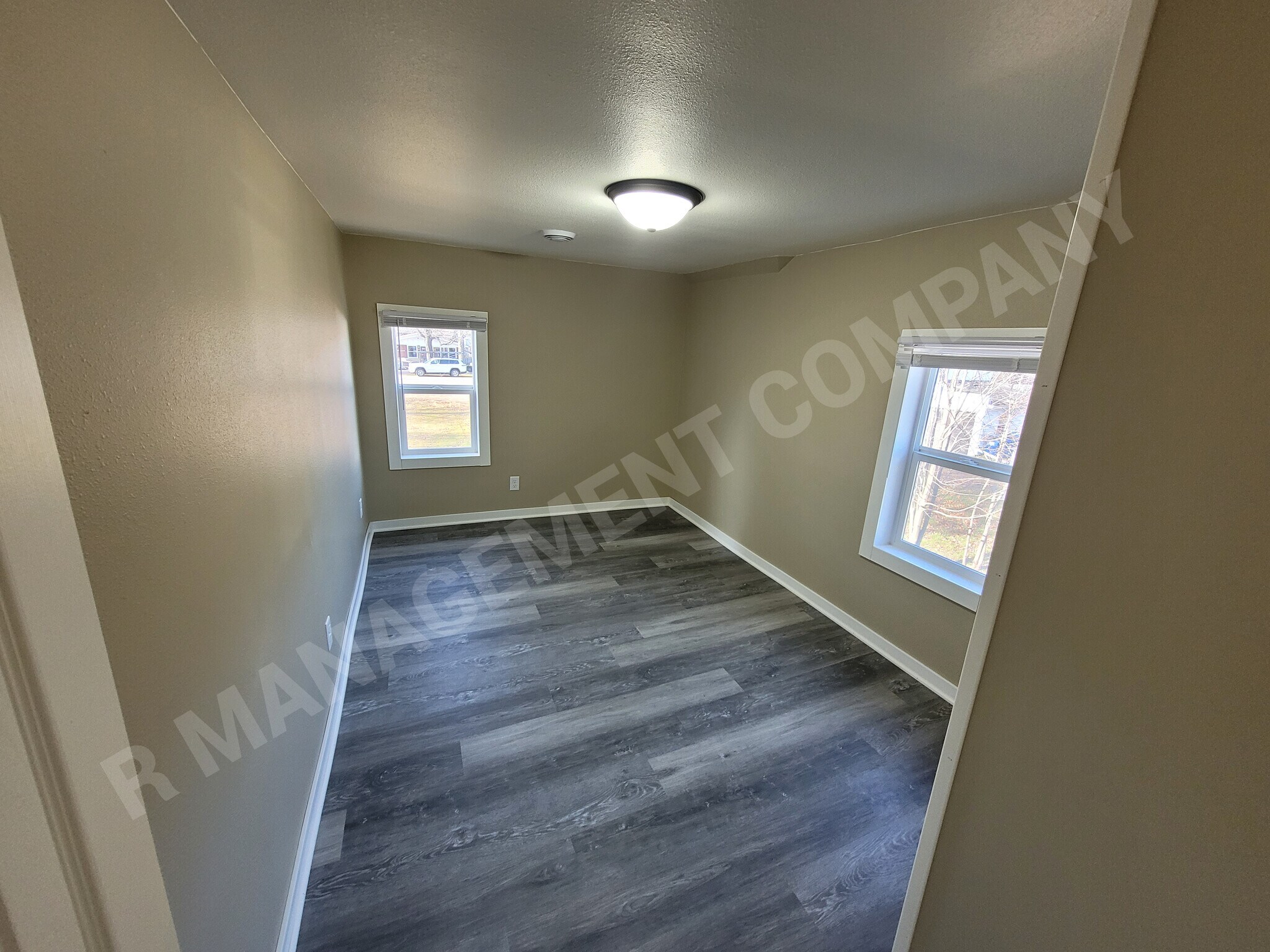 Building Photo - 4009 N 6th St