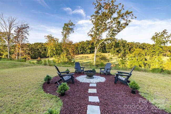 Building Photo - 173 Tillery Ln