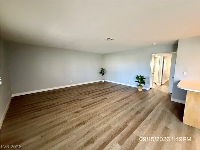 Building Photo - 8410 Eldora Ave