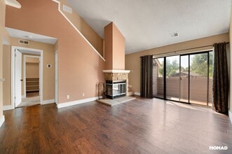 Building Photo - Spacious 3BR Condo in Denver
