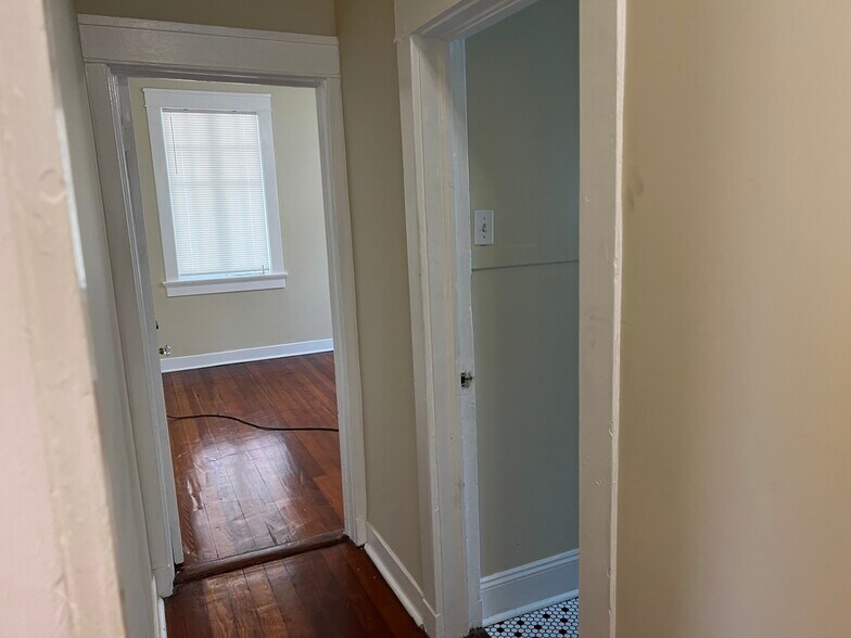 Building Photo - 4411 Cleveland Ave