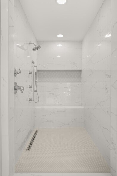 Building Photo - 9711 Pine Point Dr