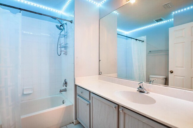 Building Photo - 9881 Porta Leona Ln