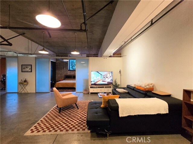 Building Photo - 835 Locust Ave