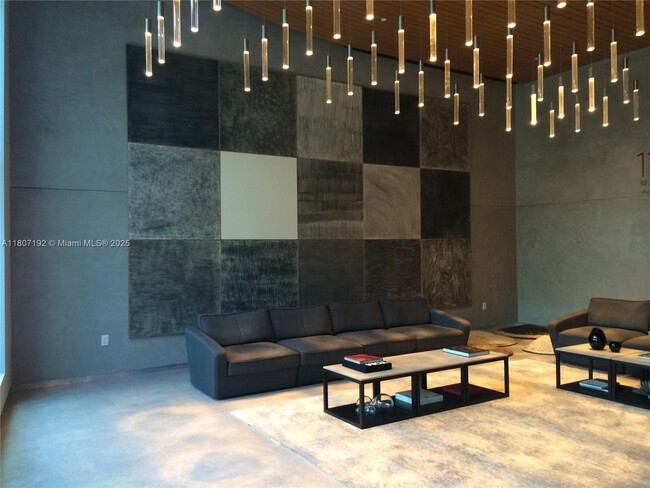 Building Photo - 1100 S Miami Ave