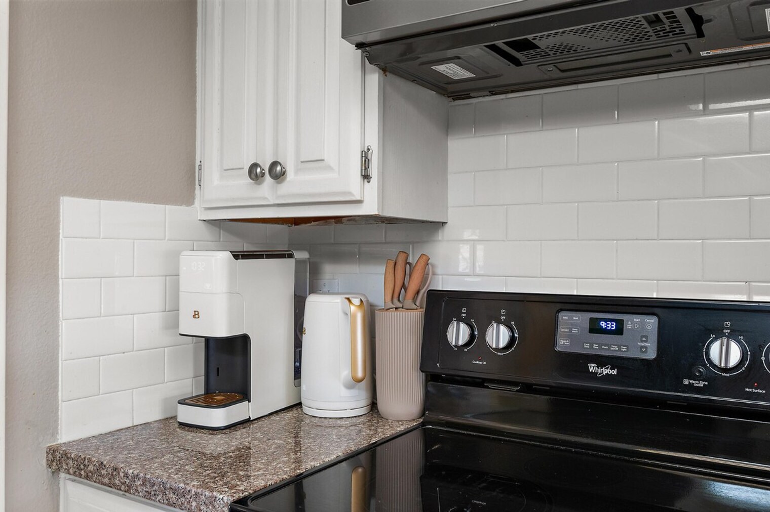 Building Photo - 4332 E Cherokee St