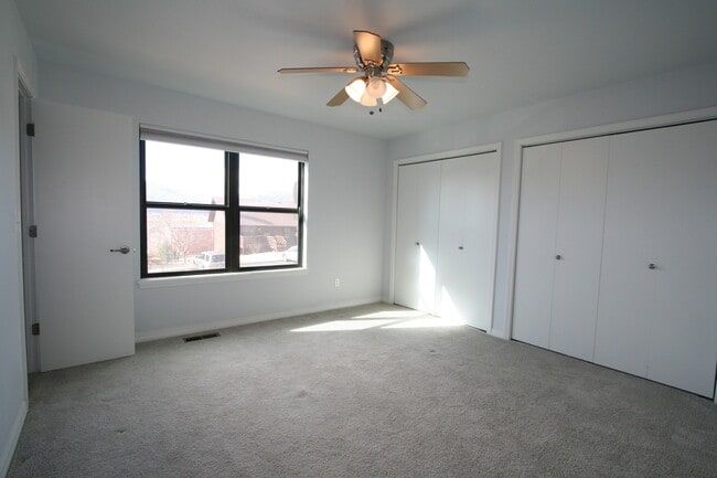 Building Photo - Great 2 bedroom condo in Old Colorado City!