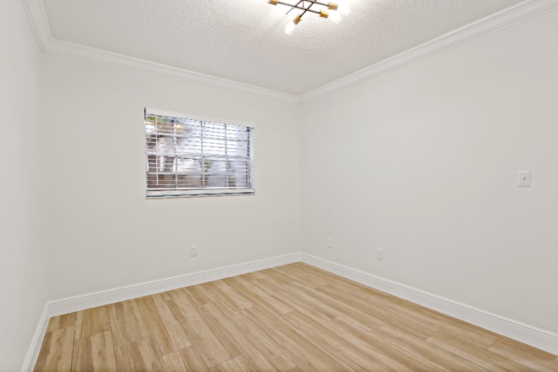 Building Photo - 3215 W Swann Ave