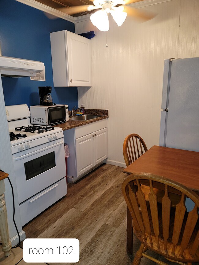 Building Photo - 135 Avenida Algodon