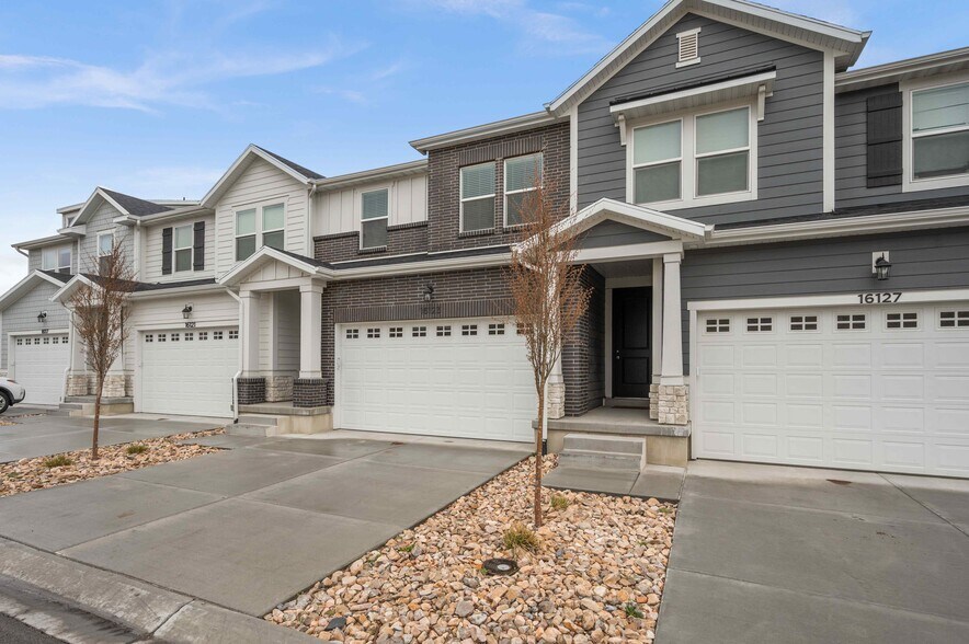Building Photo - 16123 S Truss Dr