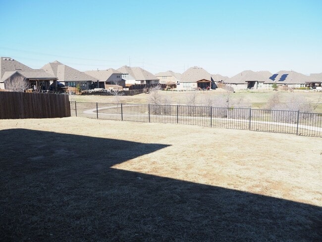 Building Photo - 4317 Swallow Dr