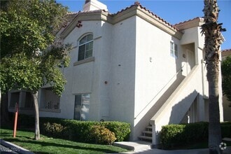 Building Photo - 6480 Annie Oakley Dr