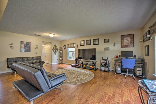 Building Photo - 407 Samuel St