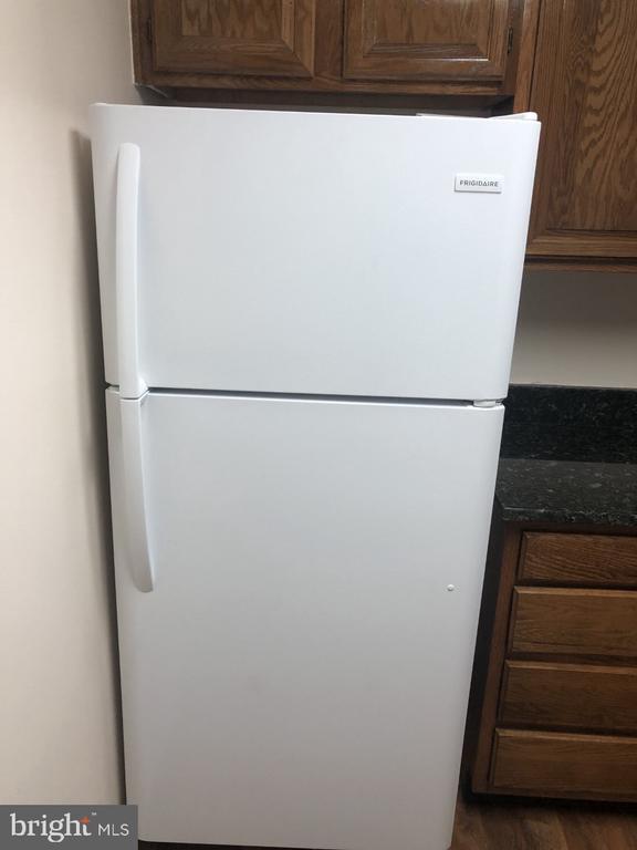 Building Photo - 1019 Ravens Crest Dr