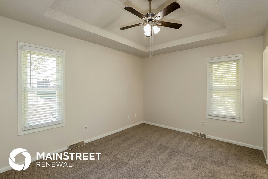 Building Photo - 1606 NE 112th Terr