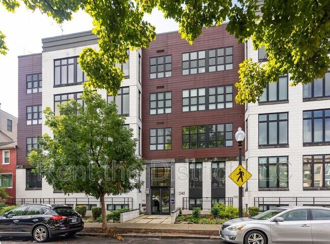 Building Photo - 1345 K St SE