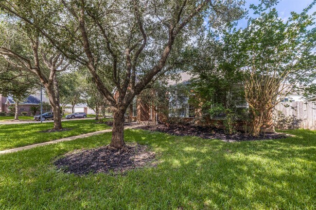 Building Photo - 1734 Heddon Falls Dr