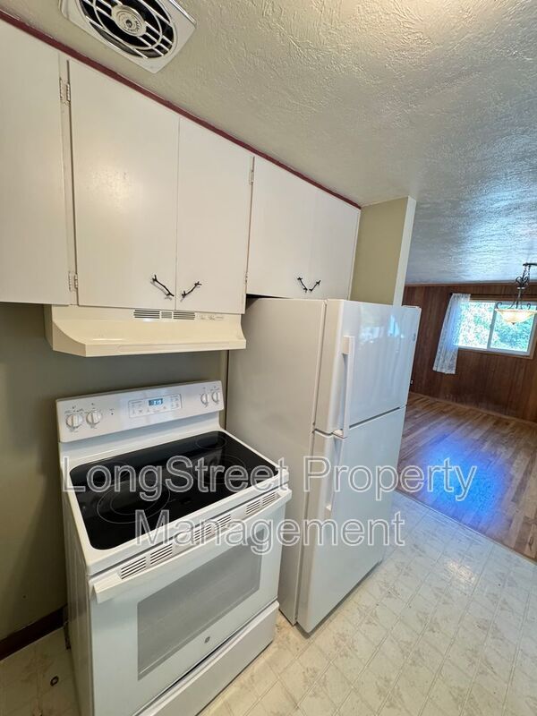 Building Photo - 720 SW 53rd St