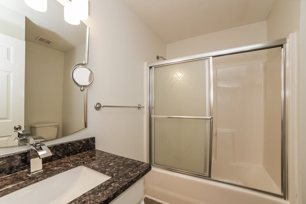 Building Photo - 2980 Highland Hill Pkwy