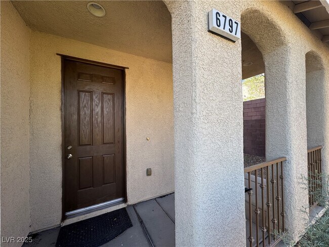 Building Photo - 6797 Cardoness St