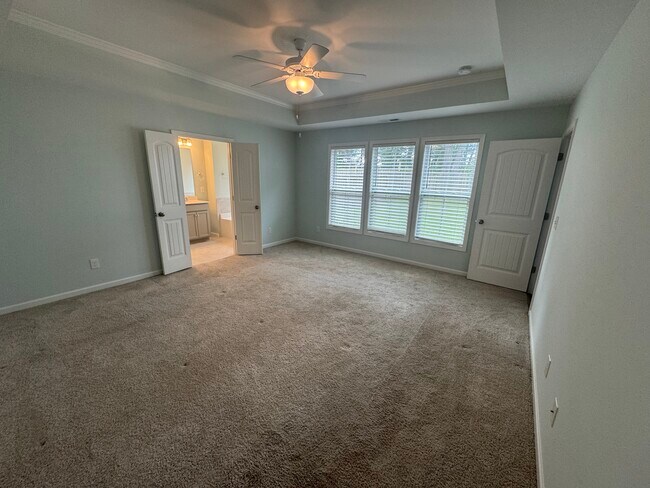 Building Photo - 78 Violetear Rdg