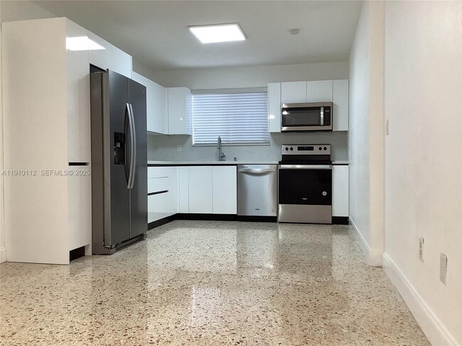 Building Photo - 7435 SW 23rd St