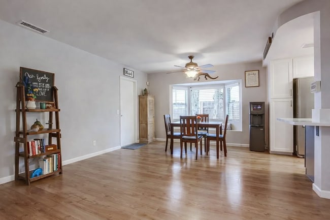 Building Photo - 1140 Harding St