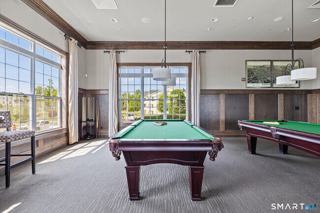 Building Photo - 35 Moorland Dr