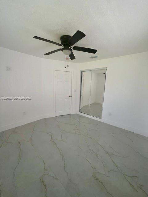 Building Photo - 12020 W Golf Dr