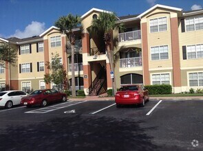 Building Photo - Oviedo Condo