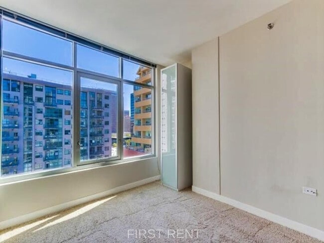 Building Photo - 425 Beech St