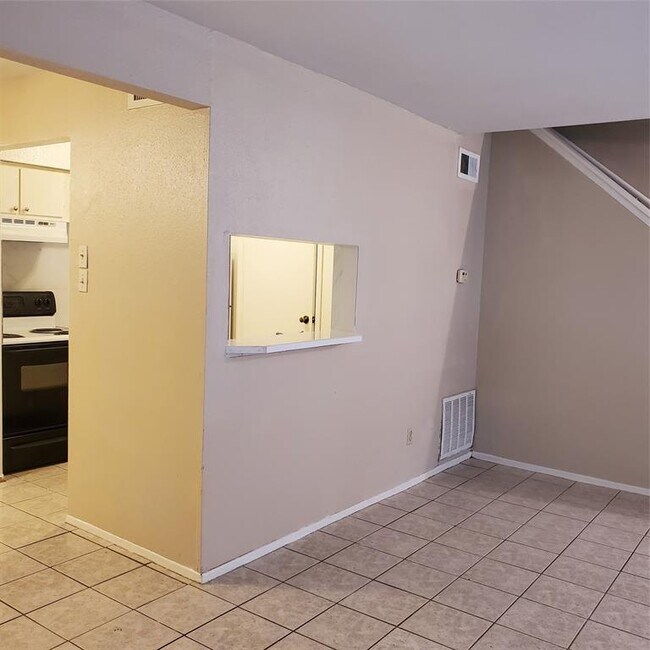 Building Photo - 12511 Ashford Meadow Dr
