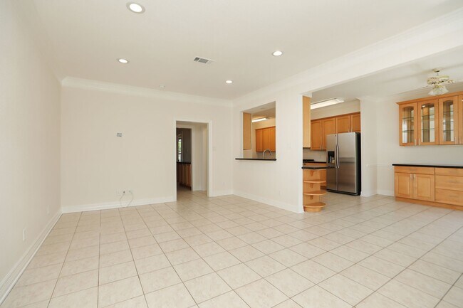Building Photo - 7499 Brompton St