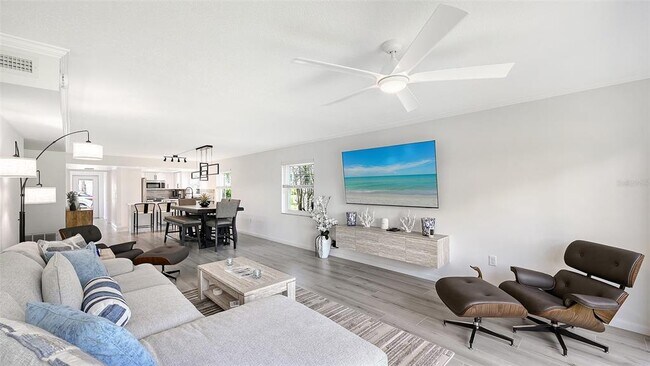 Building Photo - 6750 Gulf of Mexico Dr