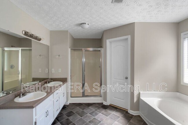 Building Photo - 355 Long Creek Dr