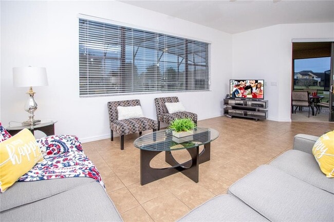 Building Photo - 2606 Rosemont Cir