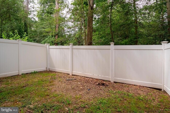 Building Photo - 7530 Stonehouse Run Dr